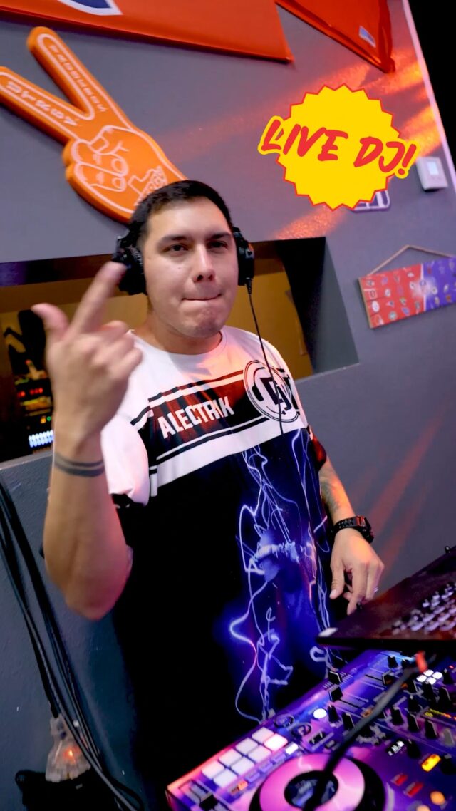 From Texas, for Texas 🤠

$5 Tito’s & Texas pints
Country night + LIVE DJ · Every Thursday

📍 5000 Pecan Blvd, McAllen, TX
👉 See you tonight

#TexasThursdays #TheWingsStadium #RGVBars