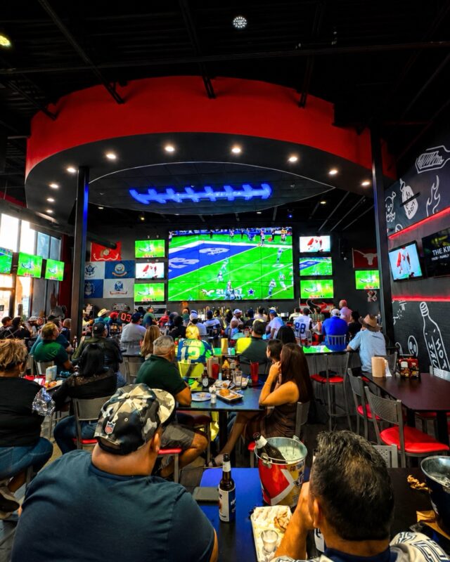 Your favorite season is almost here... 🏈🍗

Big screens, cold drinks, and wings for every play. Football season is knocking on The Wings Stadium’s door — get your family, your seat, and your appetite ready.

The Wings Stadium · McAllen

#thewingsstadium #nflseason #footballseason #rgvsports #rgveats
